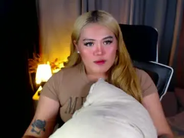 Chaturbate Live Sex Cam of venus_colly