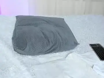 Chaturbate Live Sex Cam of xemilycb