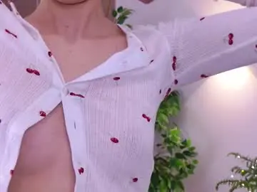 Chaturbate Live Sex Cam of elizabethcash