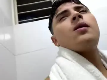 Chaturbate Adult Video Chat of lucadior