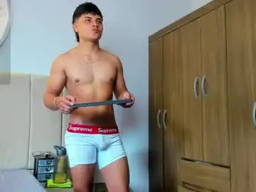 Chaturbate Live Porn of lucadior