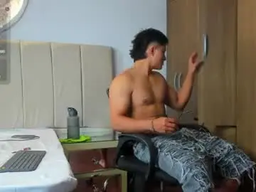 Chaturbate Adult Video Chat of lucadior