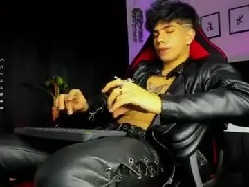 Chaturbate Sex Chat of lylebennett_