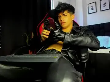Chaturbate Best Webcam of lylebennett_