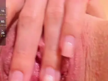 Chaturbate Live Sex Cam of kittyloffe