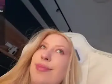 Chaturbate Live Sex Cam of kittyloffe