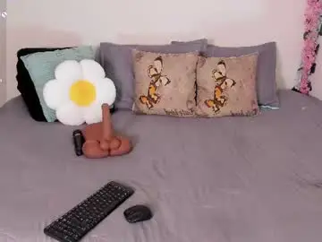 Chaturbate Best live sex cam show of laura1__