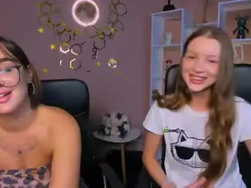 Chaturbate Live Sex Cam of your_bunny12