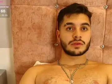 Chaturbate Free Live Porn of amadeo_wild