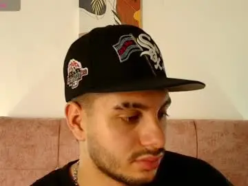 Chaturbate Nude Webcam of amadeo_wild