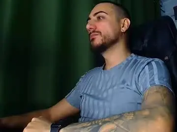 Chaturbate Adult Video Chat of andrewbanner