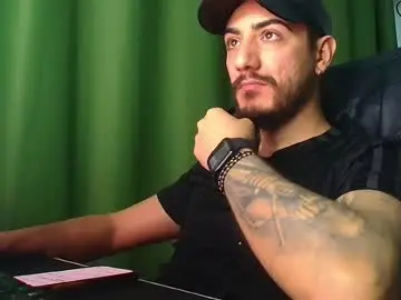 Chaturbate Adult Webcams of andrewbanner