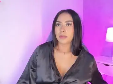 Chaturbate Live Sex Cam of cameliaa_smiith