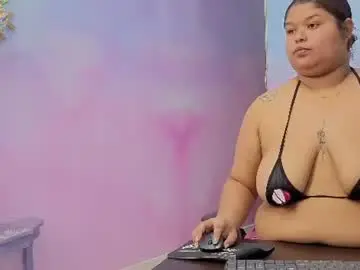 Chaturbate Live Sex Cam of curvynala