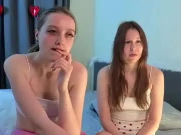 Chaturbate Live Sex Cam of lisanelsona