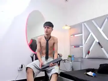 Chaturbate Sex Chat of mikehunter_