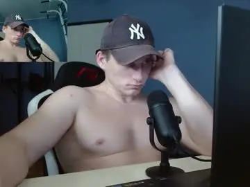 Chaturbate Free Porn Cam of poliglotjoe2