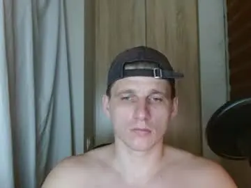 Chaturbate Free Live Porn of poliglotjoe2