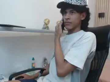 Chaturbate Sex Chat of zayn_fox32