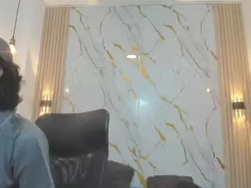 Chaturbate Live Sex Cam of zayn_fox32