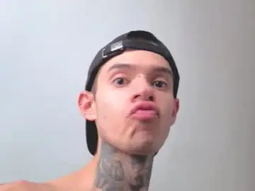 Chaturbate Live Sex Cam of arteemiis