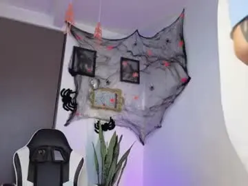 Chaturbate Best live sex cam show of arteemiis