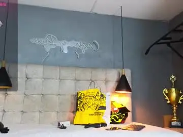 Chaturbate Live Porn of horny_nick18