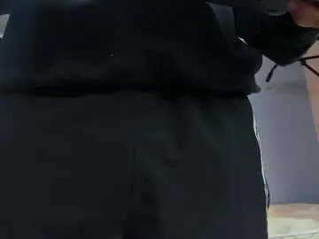 Chaturbate Live Sex Cam of horny_nick18