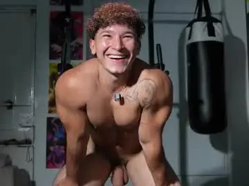 Chaturbate Live Sex Cam of horny_nick18