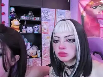 Chaturbate Live Sex Cam of princesita_valija