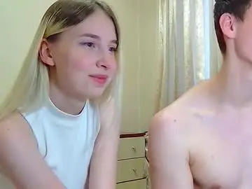 Chaturbate Watch Live Sex Cams of williamandmia
