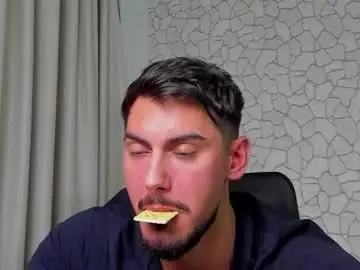 Chaturbate Live Sex Cam of clintmasterss