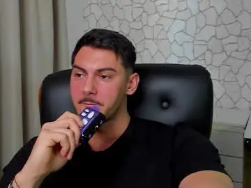 Chaturbate Live Porn of clintmasterss