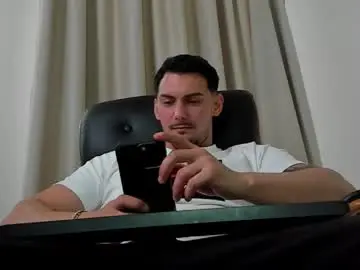 Chaturbate Free Porn Cam of clintmasterss