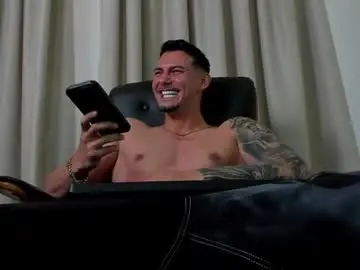 Chaturbate Live Sex Cam of clintmasterss
