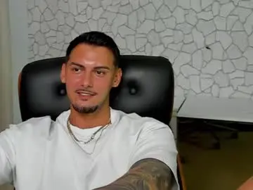 Chaturbate Free Porn Cam of clintmasterss