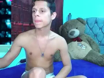 Chaturbate Best live sex cam show of loganevans8