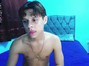 Chaturbate Best live sex cam show of loganevans8