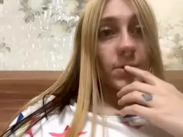 Chaturbate Live Sex Cam of viktoria9898