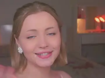 Chaturbate Free Live Porn of beatris_mils