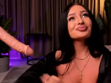 Chaturbate Adult Webcams of emeraldkat