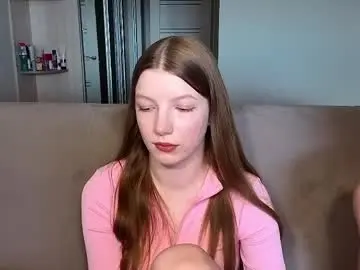Chaturbate Live Sex Cam of lovirss
