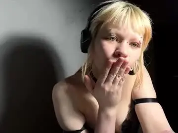 Chaturbate Watch Live Sex Cams of dorthacavan