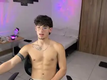 Chaturbate Free Porn Cam of kisan_smith