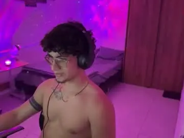 Chaturbate Best live sex cam show of kisan_smith