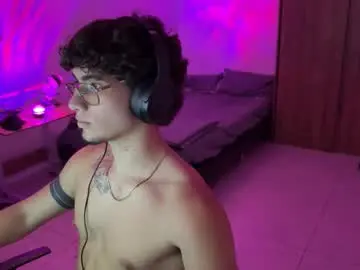 Chaturbate Watch Live Sex Cams of kisan_smith