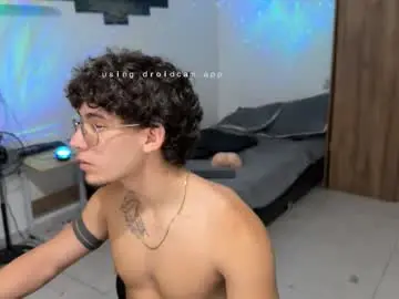 Chaturbate Adult Video Chat of kisan_smith