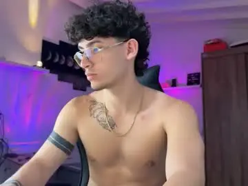 Chaturbate Watch Live Sex Cams of kisan_smith