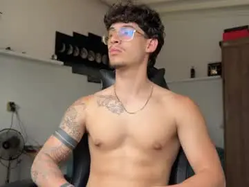 Chaturbate Best live sex cam show of kisan_smith