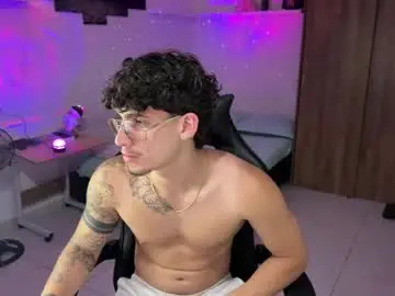Chaturbate Watch Live Sex Cams of kisan_smith